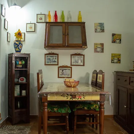 別荘 Trullo Fortuna チステルニーノ